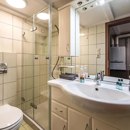 Oktogon Four Apartment Budapest