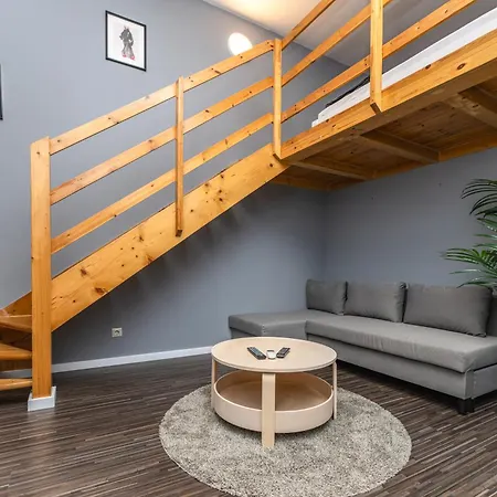 Apartment Oktogon Four