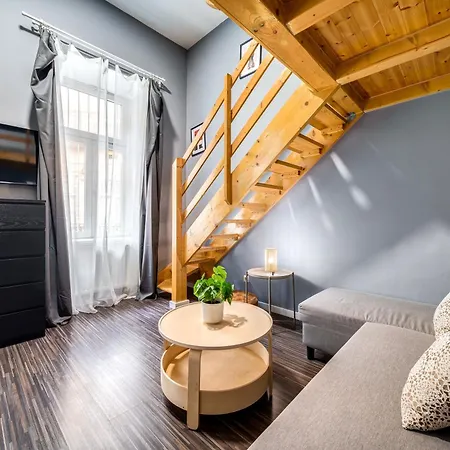 Apartment Oktogon Four Budapest