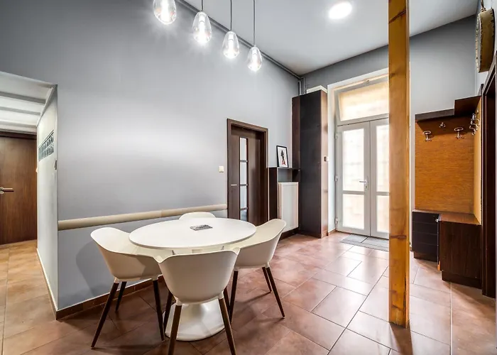 Oktogon Four Apartament Budapeszt