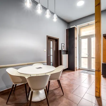 Oktogon Four Apartament Budapesta